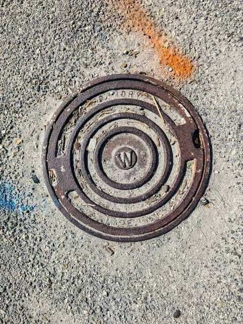Drainage manhole cover